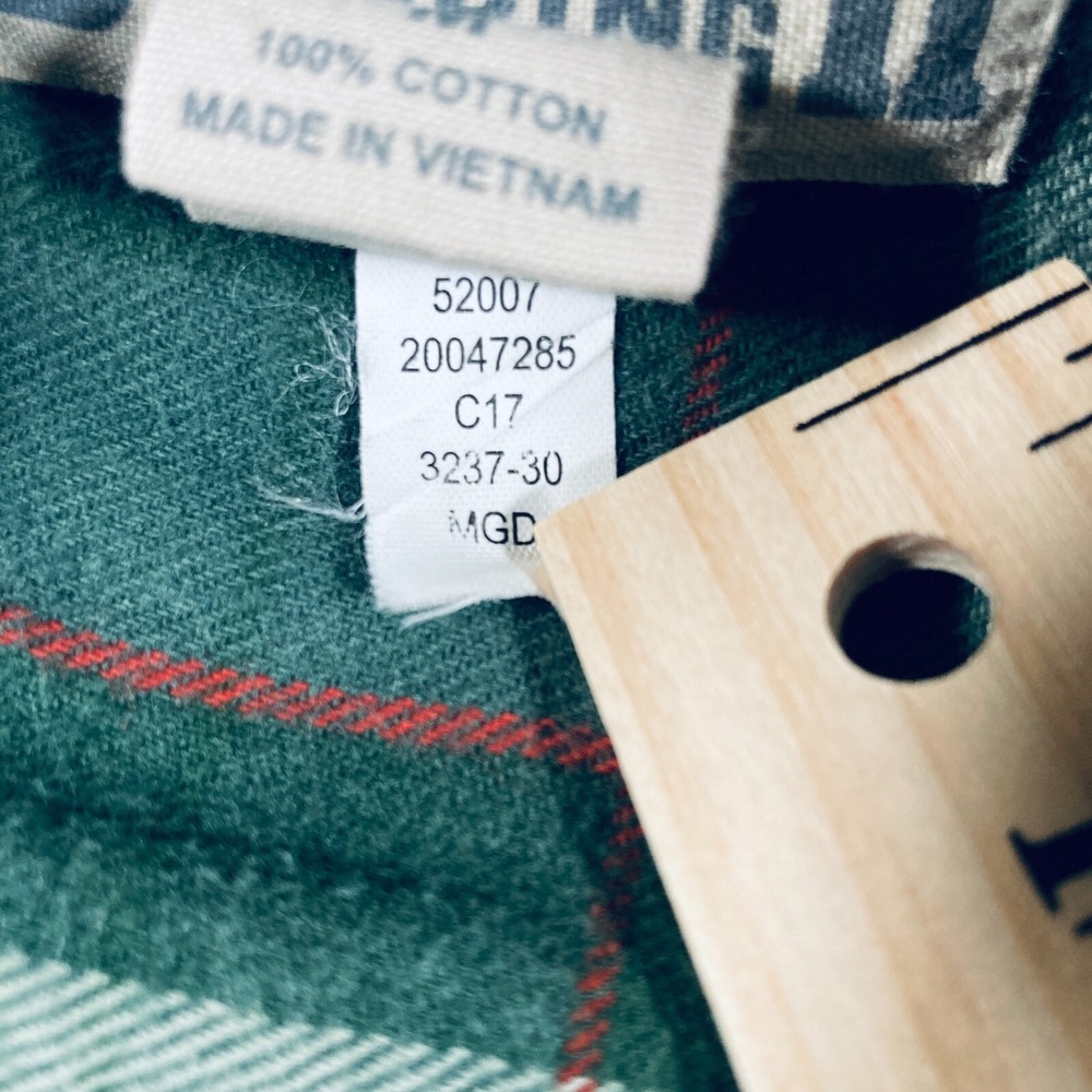 Duluth Trading Mens Green Plaid Long Sleeve Flannel Gorpcore Shirt Size Medium - Picture 5 of 7